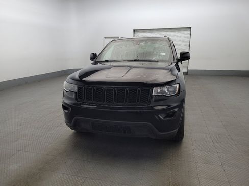 Used 2019 Jeep Grand Cherokee Laredo w/ Laredo X Package image 15