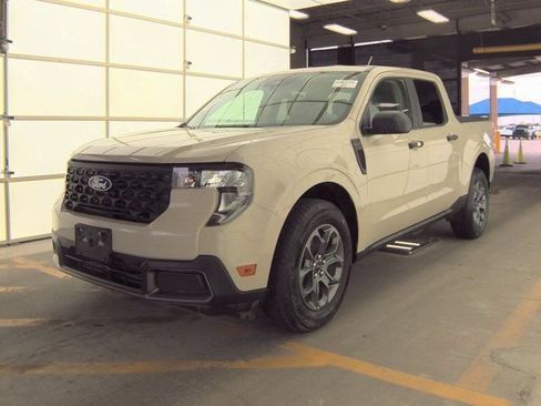 Used 2025 Ford Maverick XLT w/ Equipment Group 302A image 1