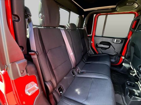 Used 2021 Jeep Gladiator Sport AWD/4WD image 18