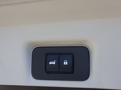 Certified 2023 Nissan Ariya FWD image 34