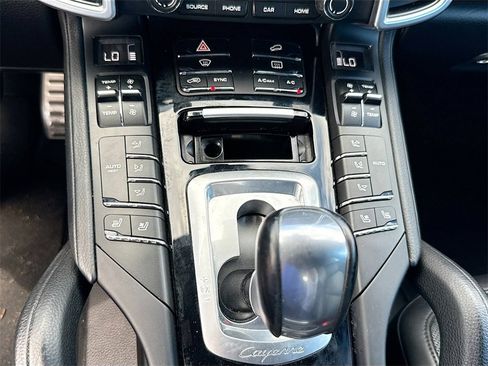 Used 2017 Porsche Cayenne S image 15