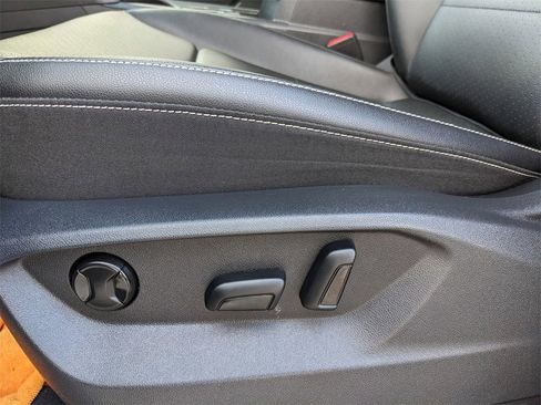 Certified 2023 Volkswagen Atlas SE w/ Panoramic Sunroof Package image 22