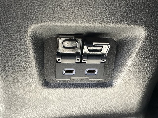 Certified 2025 Toyota RAV4 XLE w/ Convenience Package FWD image 19