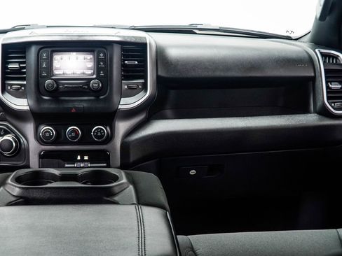 Used 2021 RAM 1500 Big Horn AWD/4WD image 17