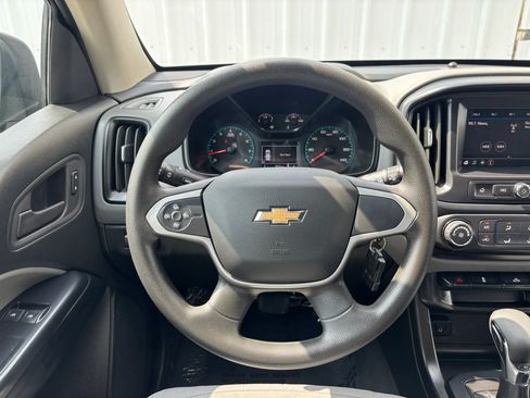 Used 2022 Chevrolet Colorado W/T w/ WT Convenience Package RWD image 26