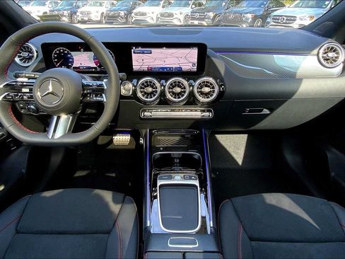 Certified 2026 Mercedes-Benz GLA 250 4MATIC image 5