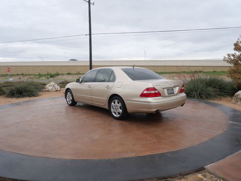 Used 2004 Lexus LS 430 430 image 4