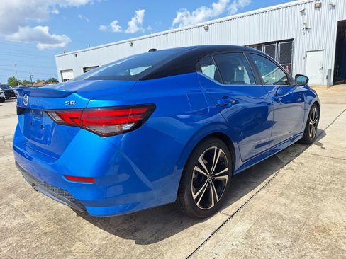 Used 2023 Nissan Sentra SR w/ SR Premium Package FWD image 3