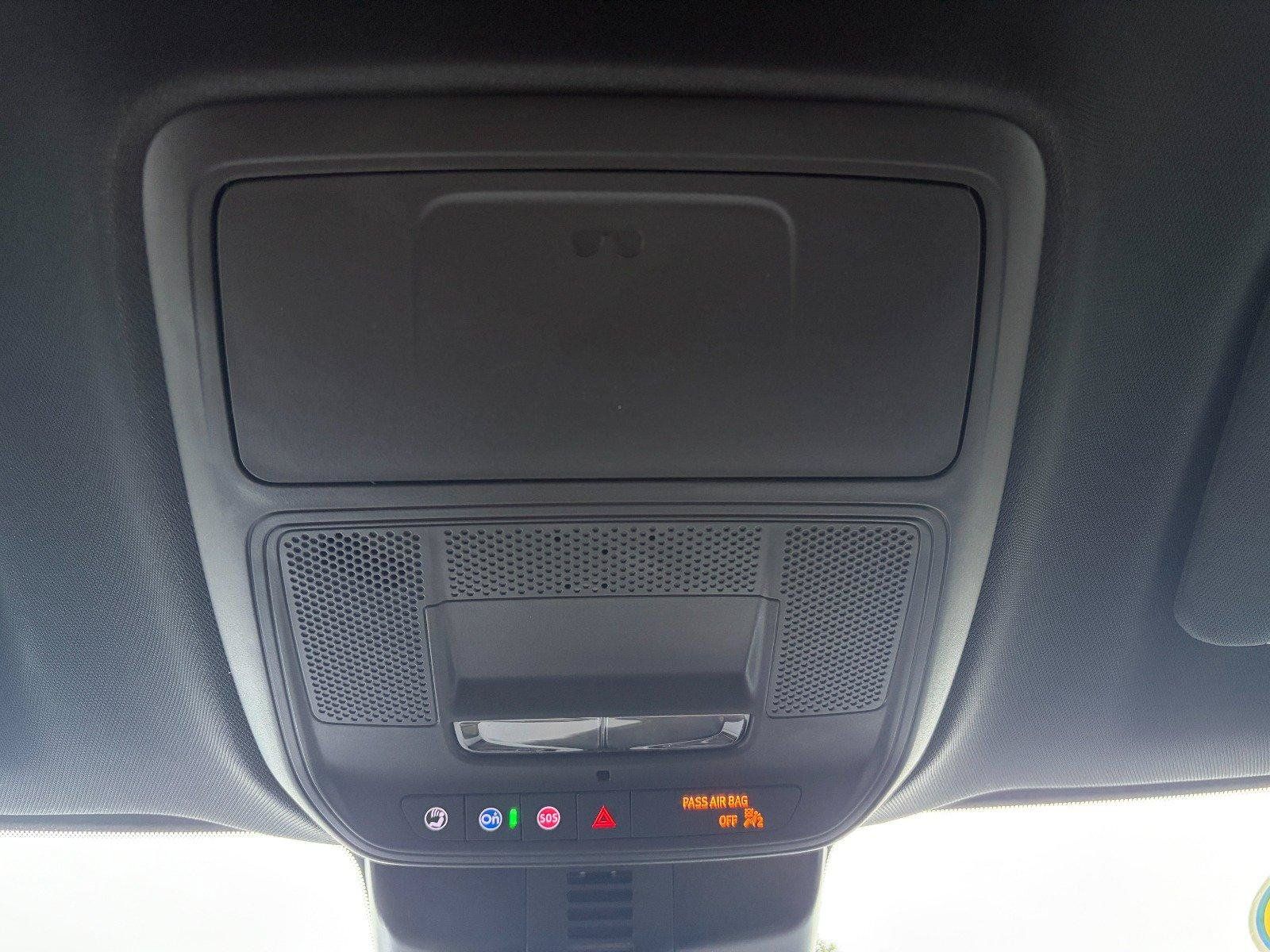 Used 2026 Chevrolet Traverse Z71 w/ Enhanced Driving Package AWD/4WD image 18
