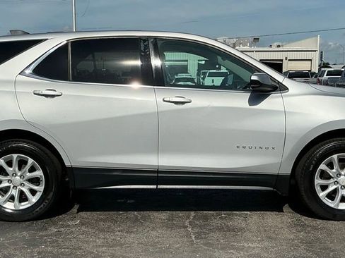 Used 2019 Chevrolet Equinox LT FWD image 3