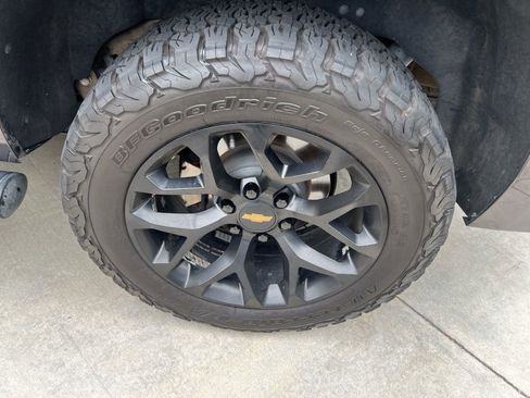 Used 2017 Chevrolet Tahoe LT AWD/4WD image 9