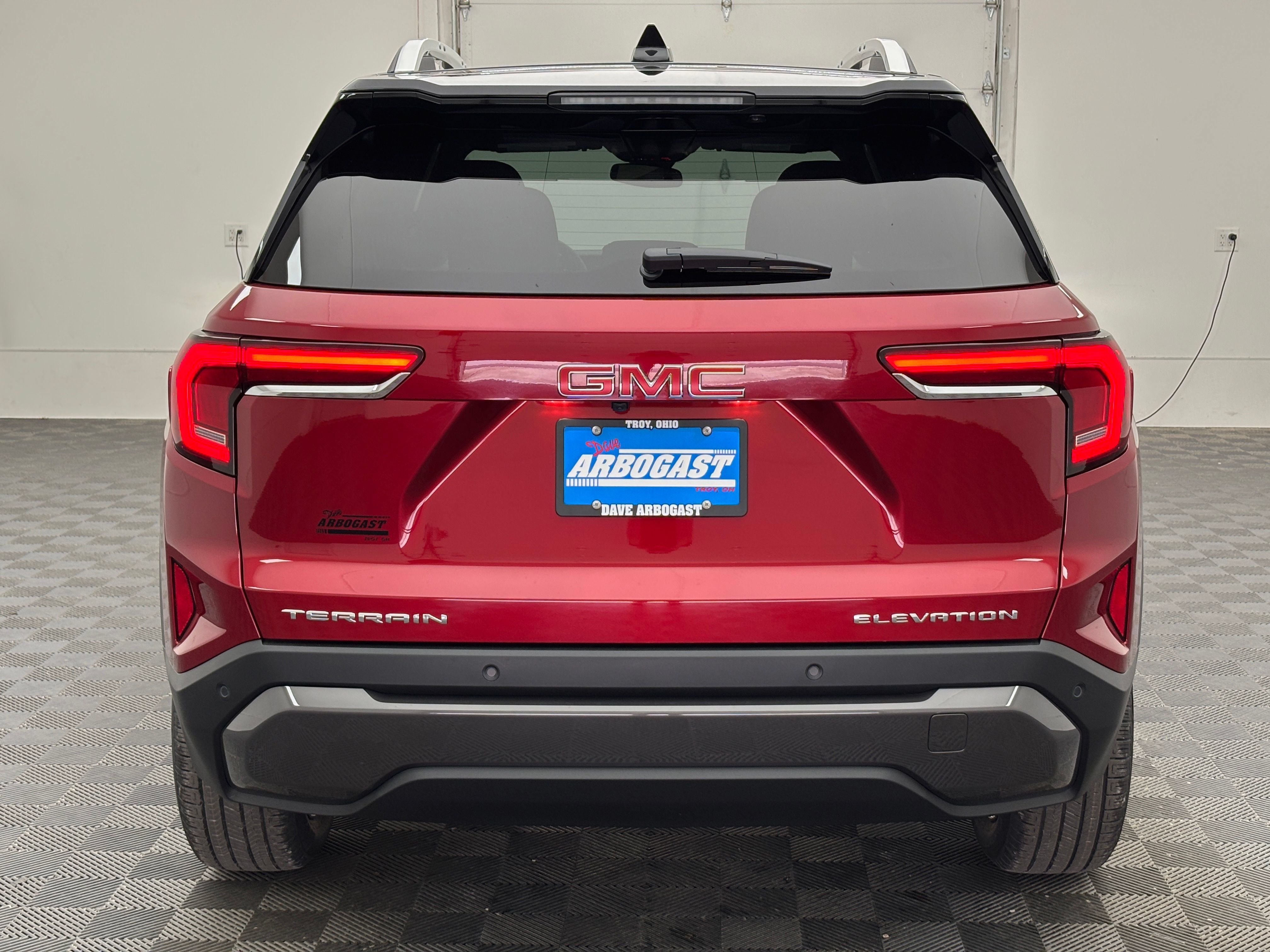 New 2027 GMC Terrain Elevation w/ Elevation Premium Package FWD image 9
