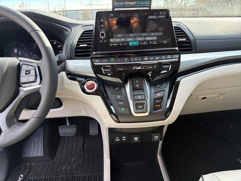 New 2026 Honda Odyssey Touring image 20