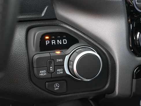 New 2026 RAM 1500 Express AWD/4WD image 18