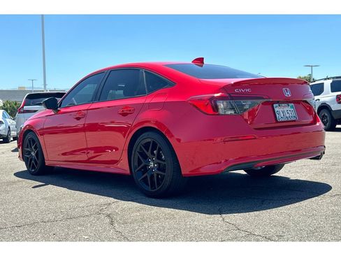 Used 2024 Honda Civic Sport image 3