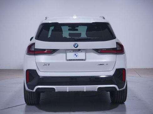 Used 2023 BMW X1 xDrive28i w/ Premium Package image 5