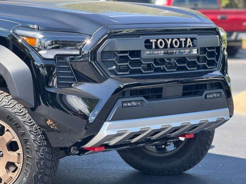 New 2025 Toyota Tacoma Trailhunter AWD/4WD image 4