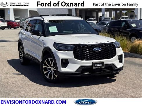 Used 2026 Ford Explorer ST-Line RWD image 1