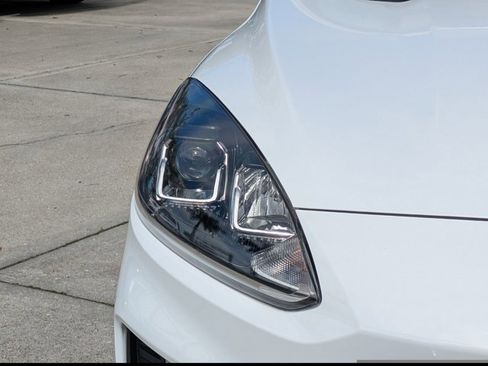 Certified 2022 Ford Escape S image 9