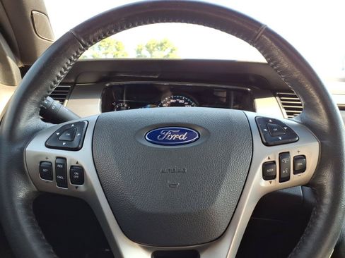 Used 2014 Ford Taurus SEL w/ Equipment Group 201A FWD image 26