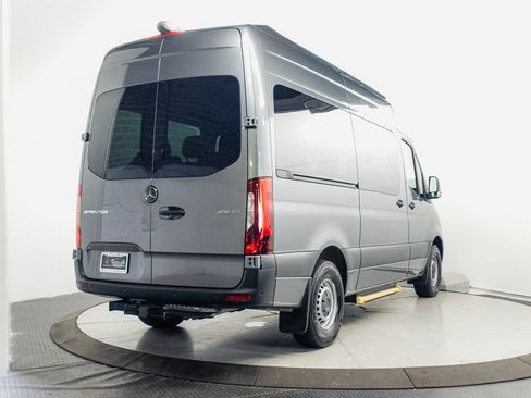 Used 2024 Mercedes-Benz Sprinter 2500 image 32