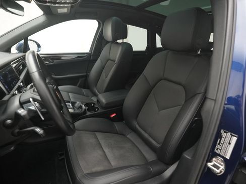 Used 2022 Porsche Macan AWD/4WD image 15