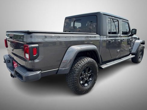 Used 2023 Jeep Gladiator Willys image 3