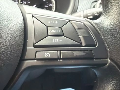 Used 2023 Nissan Kicks S image 11