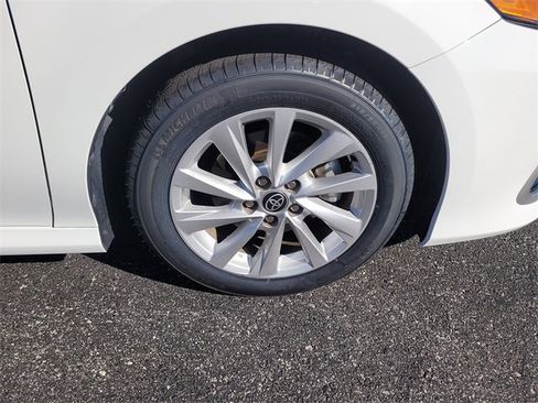 Certified 2023 Toyota Camry LE image 10