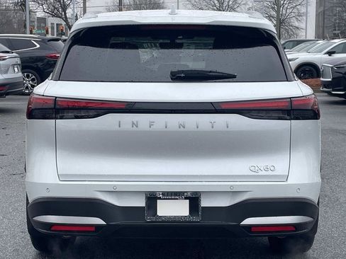 Certified 2026 INFINITI QX60 Luxe w/ Cargo Package FWD image 3
