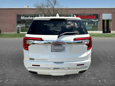 Used 2021 GMC Acadia Denali w/ Denali Technology Package FWD image 3