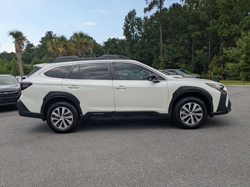 Certified 2025 Subaru Outback Premium AWD/4WD image 5