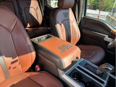 Used 2019 Ford F150 King Ranch w/ Equipment Group 601A Luxury AWD/4WD image 9