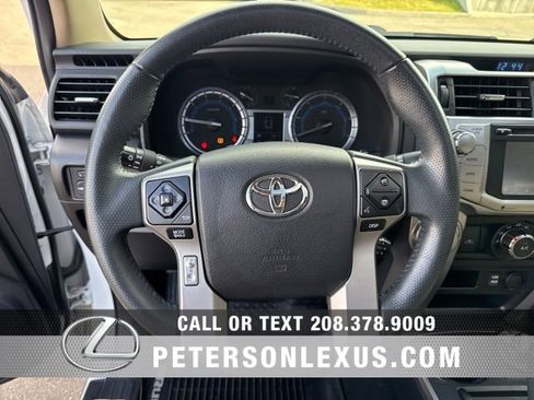 Used 2016 Toyota 4Runner SR5 Premium image 23