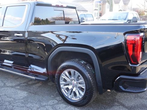 Used 2022 GMC Sierra 1500 Denali image 9