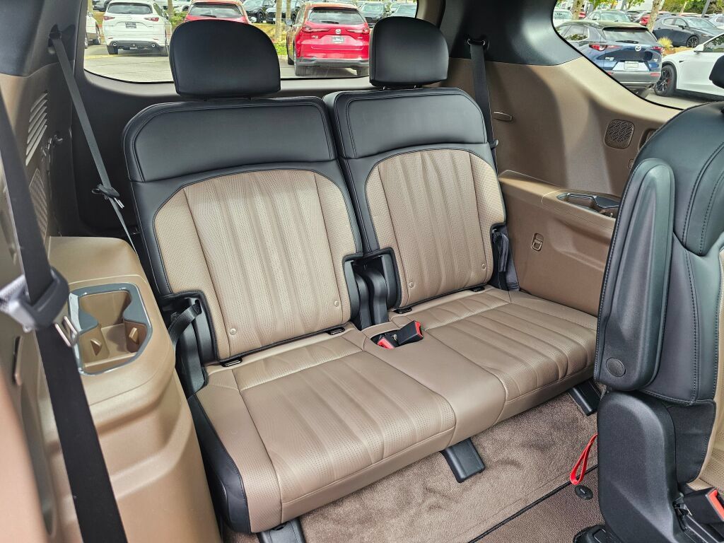 Certified 2024 Kia EV9 GT-Line AWD/4WD image 30