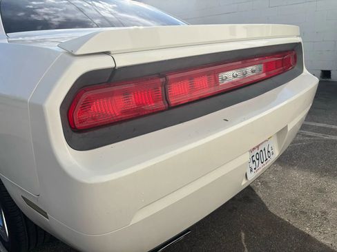 Used 2009 Dodge Challenger R/T image 15