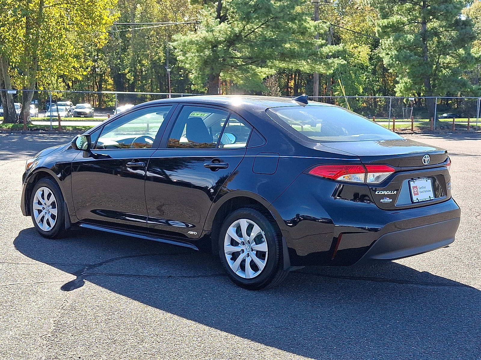 Certified 2025 Toyota Corolla LE AWD/4WD image 5