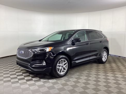 Used 2024 Ford Edge SEL w/ Convenience Package AWD/4WD image 5