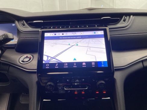 New 2025 Jeep Grand Cherokee Limited w/ Luxury Tech Group II image 13