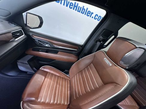 Used 2024 GMC Yukon Denali Ultimate image 36