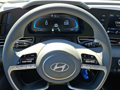 New 2026 Hyundai Elantra SE FWD image 17