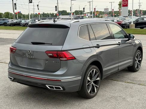 Used 2024 Volkswagen Tiguan SEL R-Line AWD/4WD image 8
