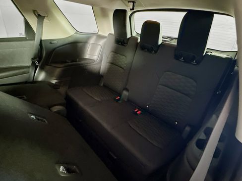 Used 2023 Nissan Pathfinder SV image 29