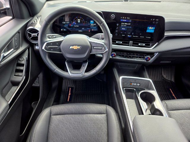 Used 2025 Chevrolet Equinox LT w/ Convenience Package II FWD image 13