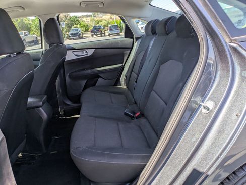 Used 2024 Kia Forte LXS w/ LXS Technology Package FWD image 25