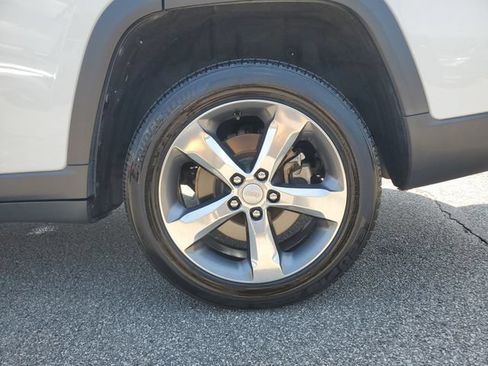Certified 2021 Jeep Grand Cherokee L Limited RWD image 13