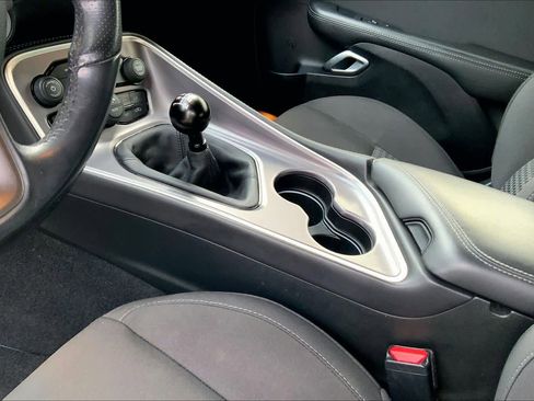 Used 2019 Dodge Challenger R/T RWD image 14