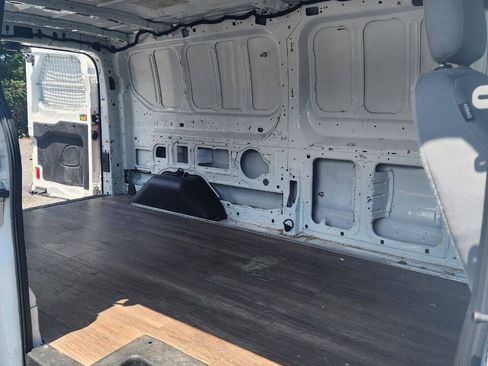 Used 2018 Ford Transit 250 148 Low Roof RWD image 10