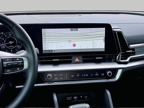 Certified 2024 Kia Sportage SX AWD/4WD image 15